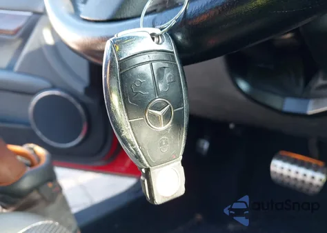 2009 Mercedes-Benz C 300 Luxury/Sport из США, поврежденный, VIN WDDGF54X29F232195